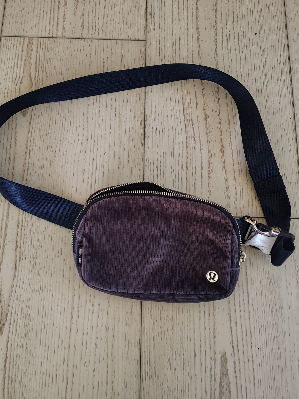 Lululemon Everywhere Belt Bag 1L Corduroy Deep Luxe Silver Crossbody